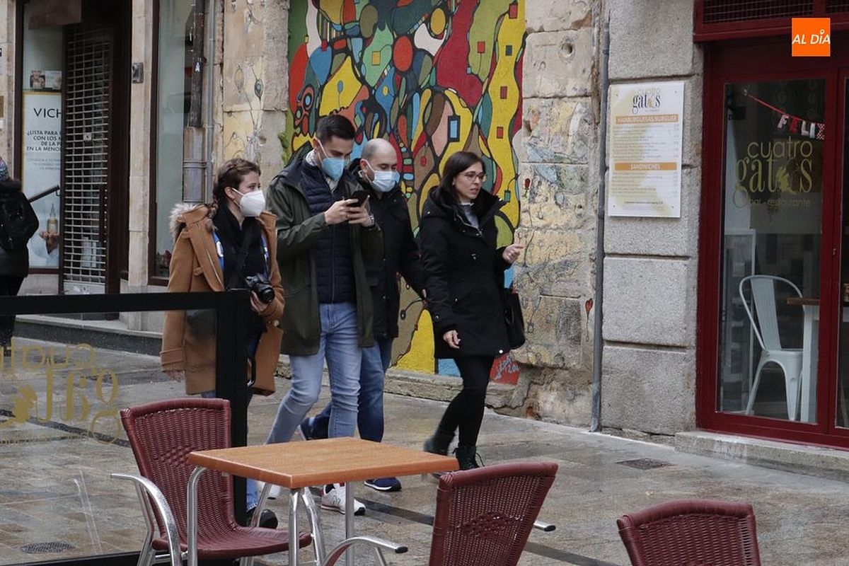 La sexta ola del coronavirus sigue arrollando a Salamanca: otro muerto y 270 contagios en el último día